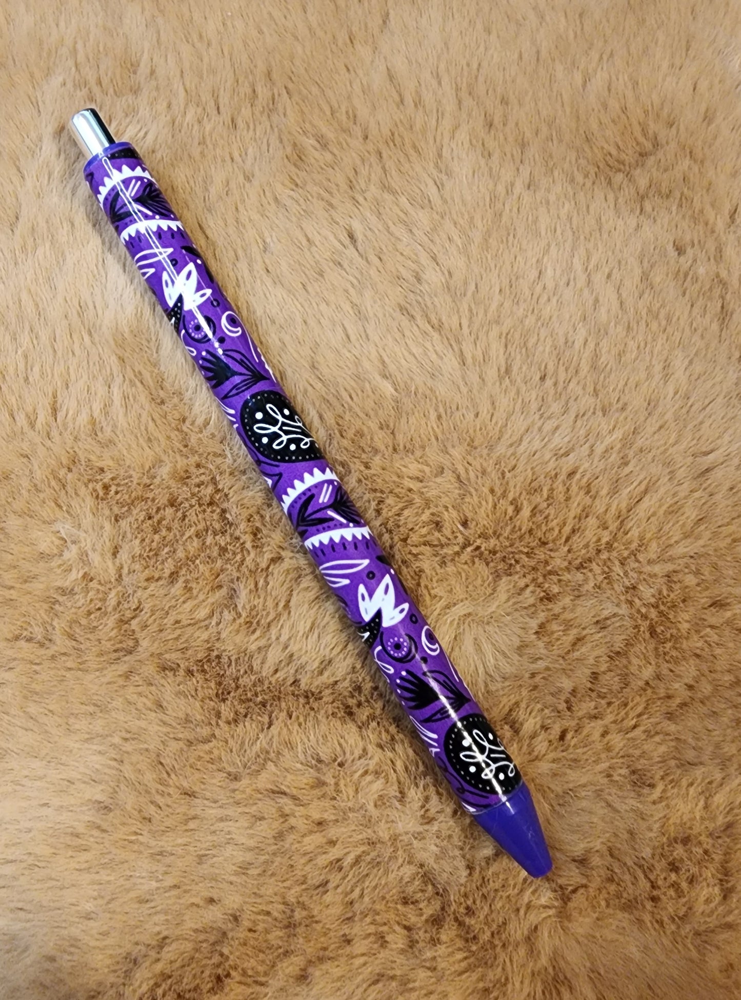 Handkerchief patterned pens