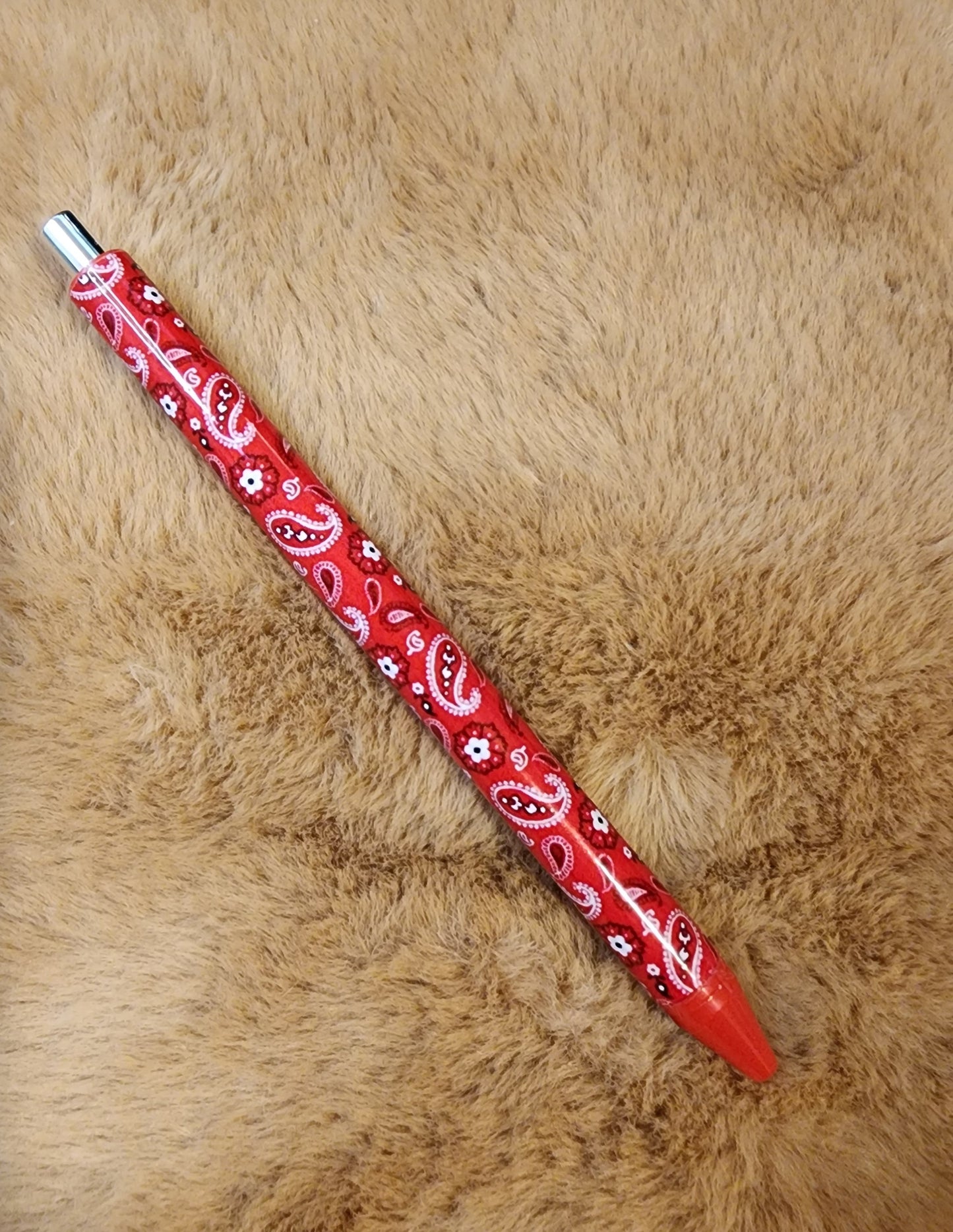 Handkerchief patterned pens
